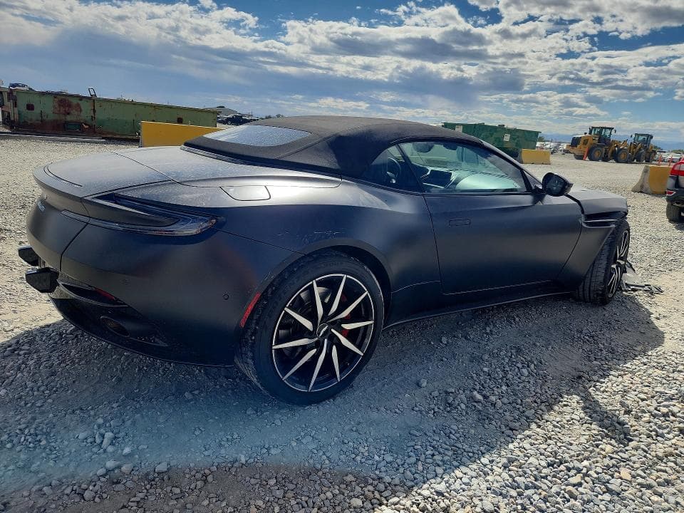 2019 ASTON MARTIN DB11 3