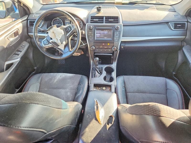 2017 TOYOTA CAMRY SE 8