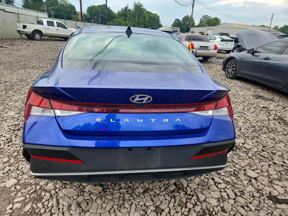 2026 HYUNDAI ELANTRA SE 6