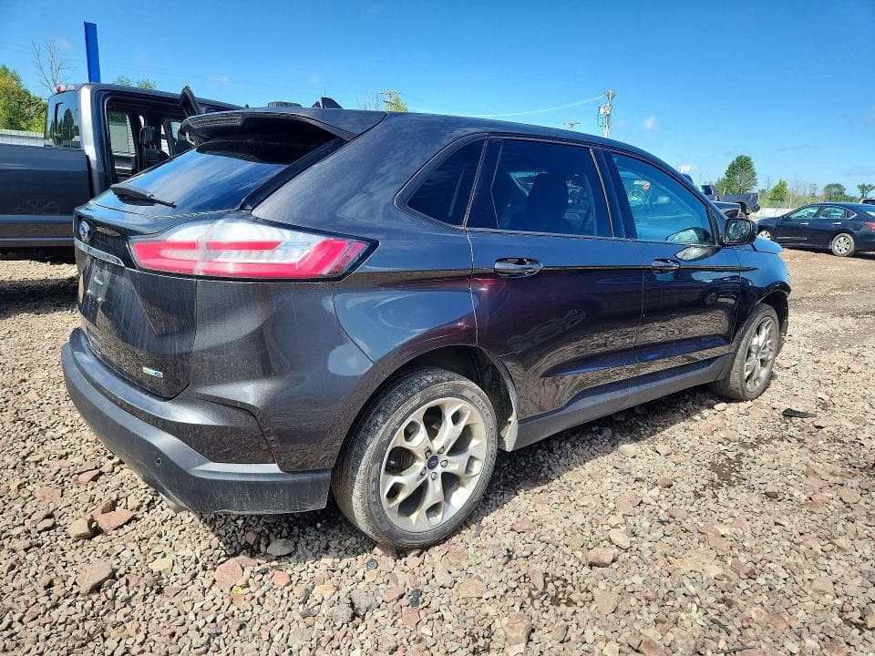 2020 FORD EDGE SE 3