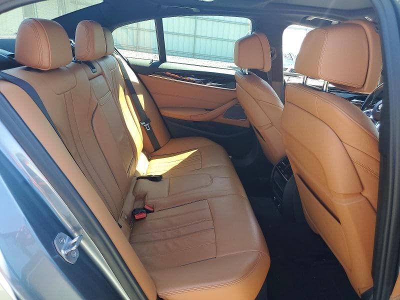 2019 BMW 540 I 10