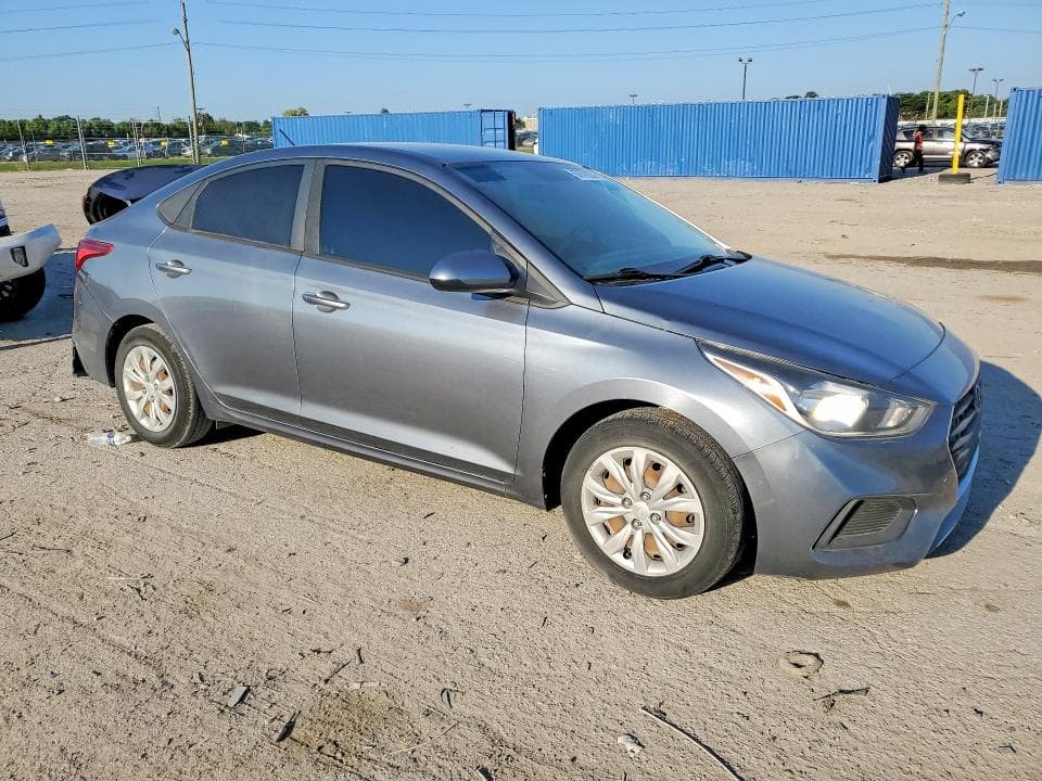 2020 HYUNDAI ACCENT SE 4
