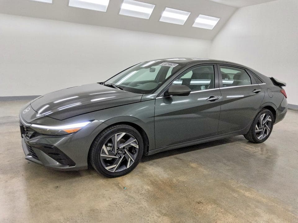2025 HYUNDAI ELANTRA SEL - 1