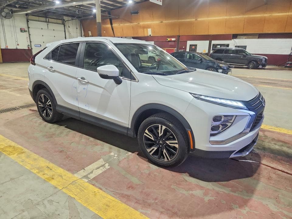 2025 MITSUBISHI ECLIPSE CROSS SE 4