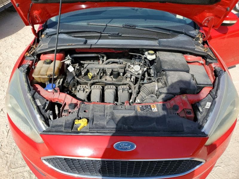 2017 FORD FOCUS SE 11