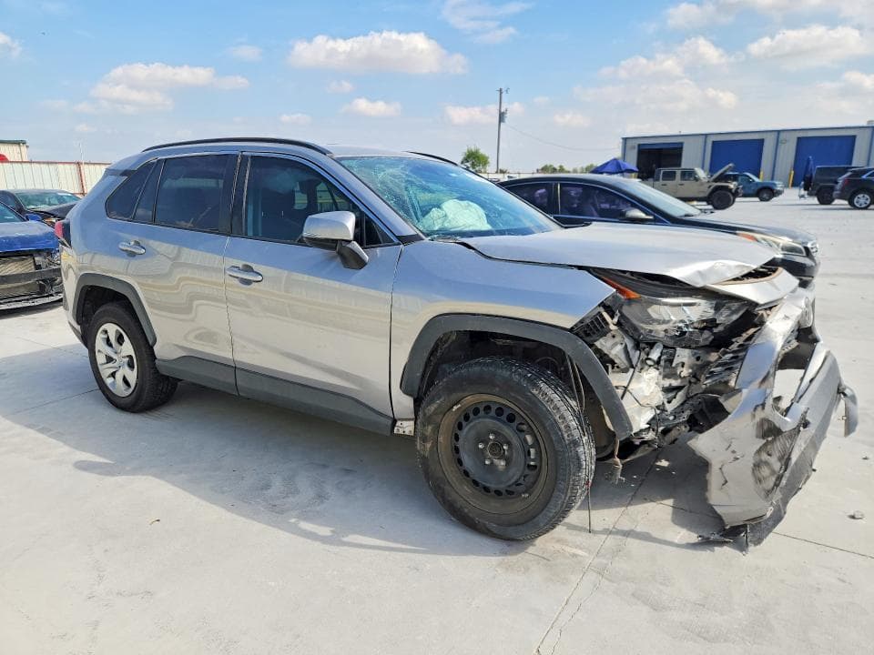 2020 TOYOTA RAV4 LE 4