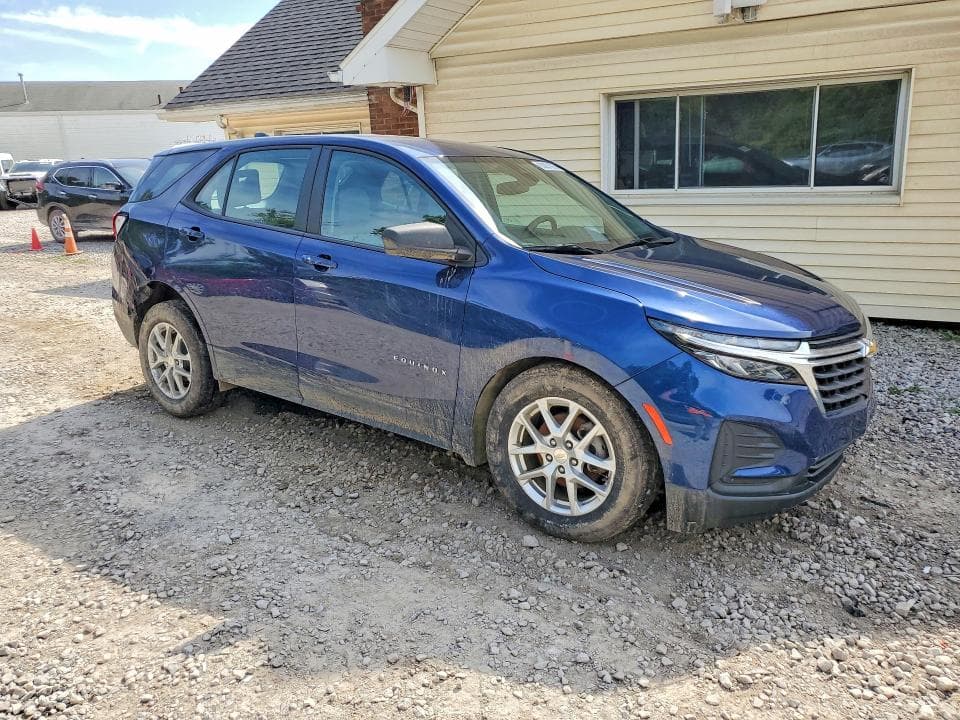 2022 CHEVROLET EQUINOX LS 4