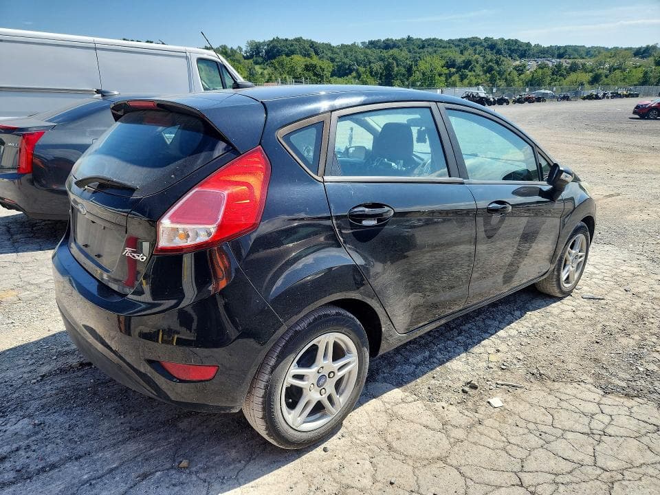 2018 FORD FIESTA SE 3