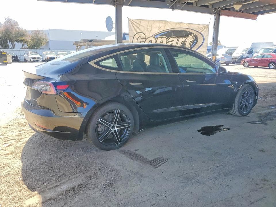 2018 TESLA MODEL 3 3