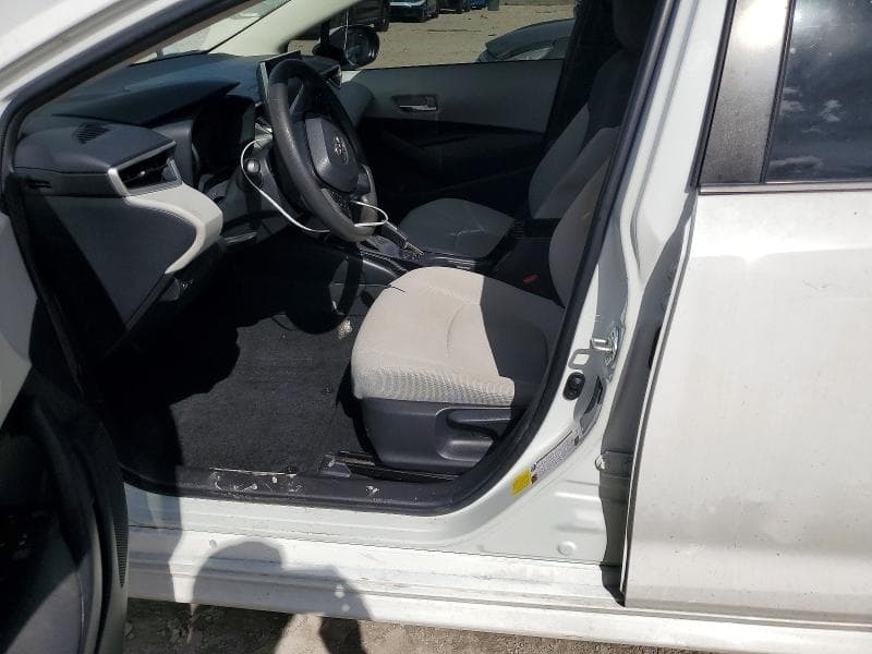 2021 TOYOTA COROLLA LE 7
