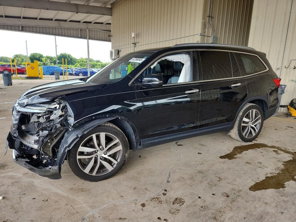 2017 HONDA PILOT TOURING - 1