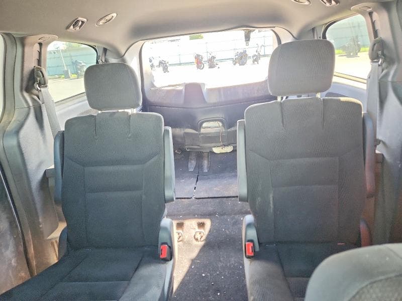 2017 DODGE GRAND CARAVAN SE 10