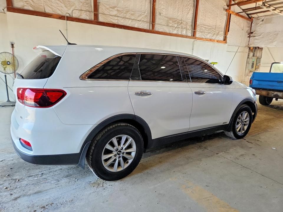 2019 KIA SORENTO LX 3