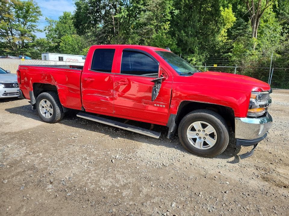 2017 CHEVROLET SILVERADO K1500 LT 4