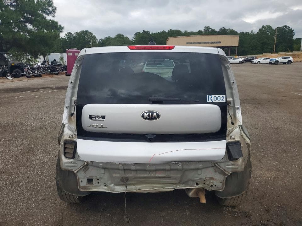 2019 KIA SOUL + 6