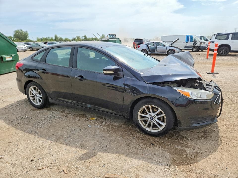 2017 FORD FOCUS SE 4