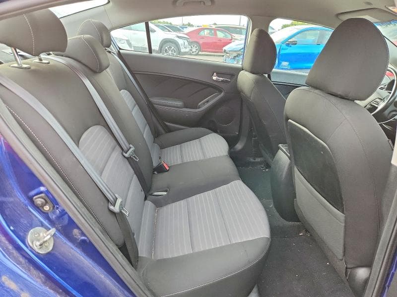 2017 KIA FORTE S 10