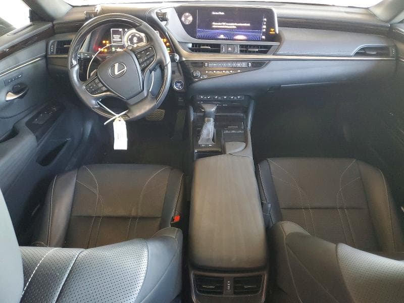 2019 LEXUS ES 300H 8
