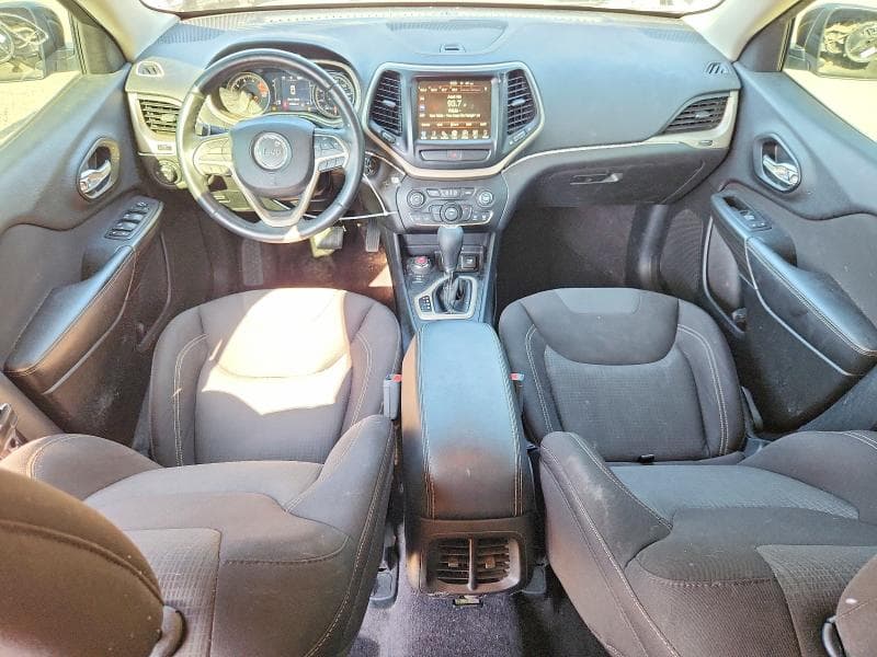 2017 JEEP CHEROKEE LATITUDE 8