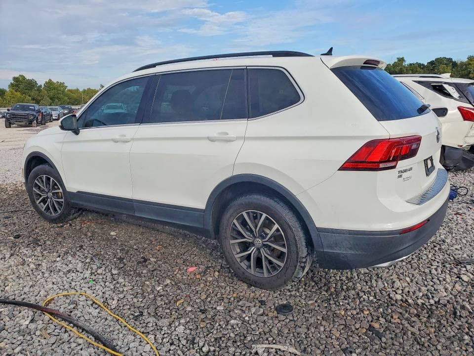 2019 VOLKSWAGEN TIGUAN SE 2