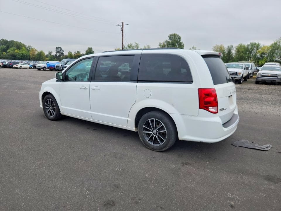 2018 DODGE GRAND CARAVAN GT 2
