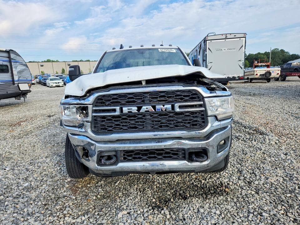 2024 RAM 5500 5