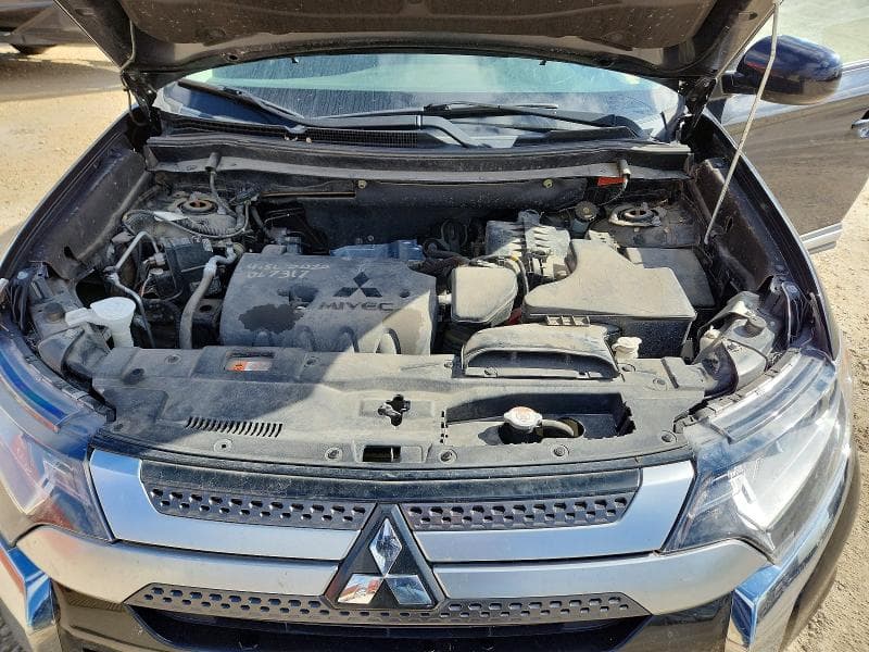 2020 MITSUBISHI OUTLANDER ES 12