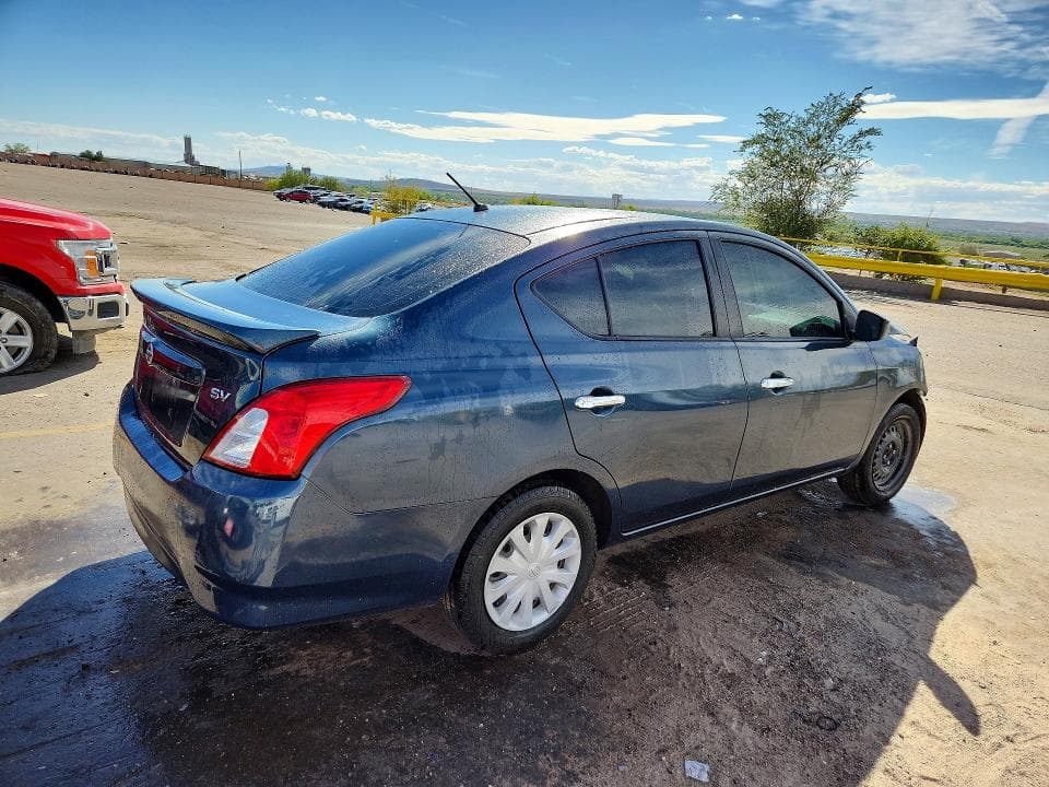 2017 NISSAN VERSA 1.6 SV 3