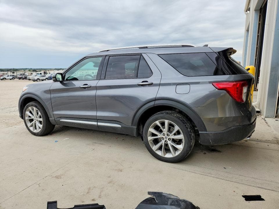 2022 FORD EXPLORER PLATINUM 2