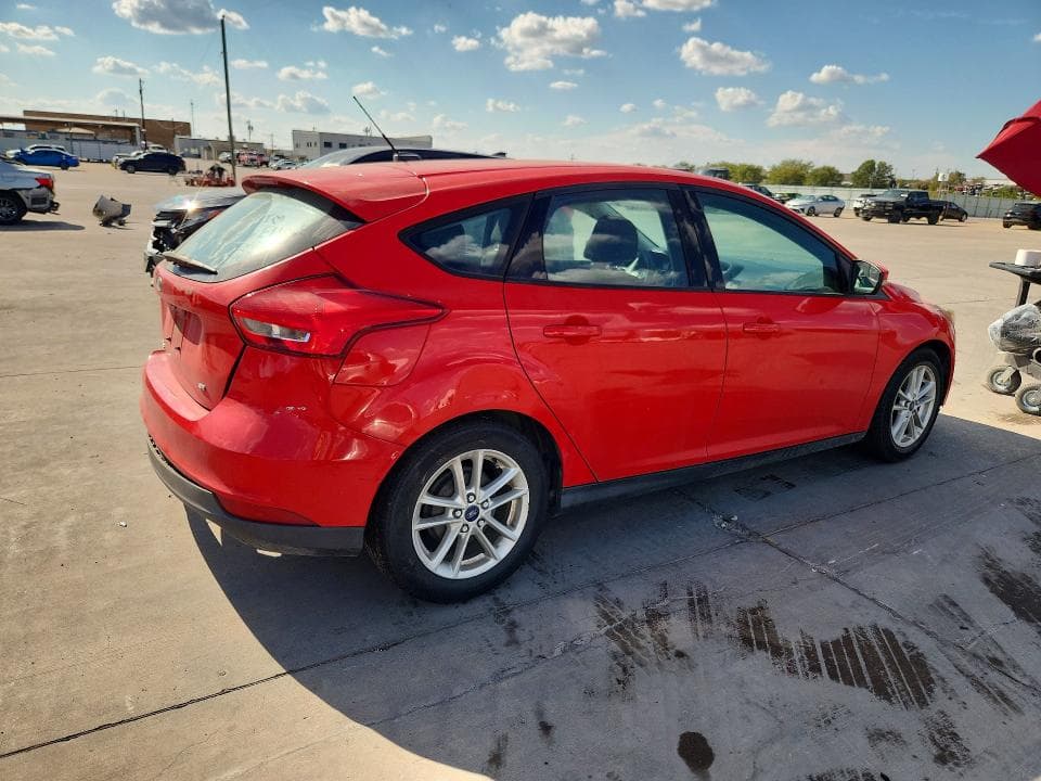 2017 FORD FOCUS SE 3