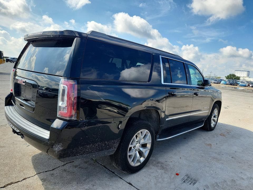 2017 GMC YUKON XL C1500 SLT 3