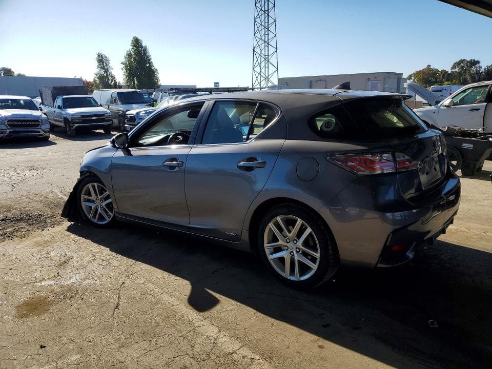 2017 LEXUS CT 200 2