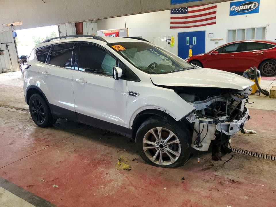 2018 FORD ESCAPE SE 4