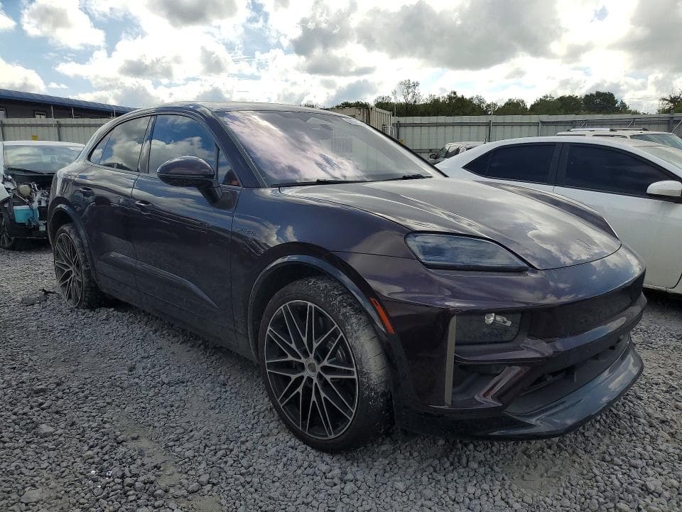 2025 PORSCHE MACAN TURBO 4