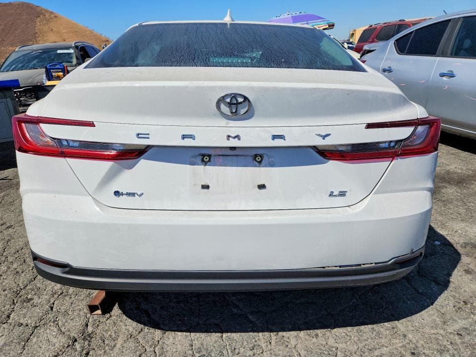 2025 TOYOTA CAMRY LE 6
