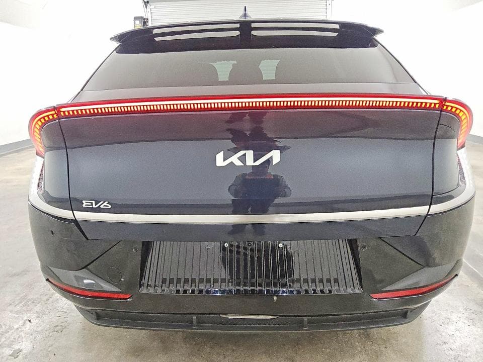 2023 KIA EV6 WIND 6