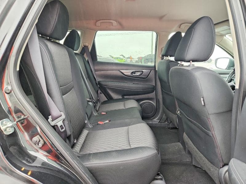 2017 NISSAN ROGUE SV 10