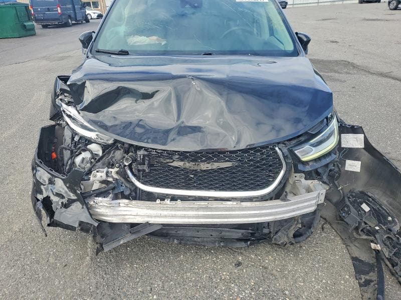 2022 CHRYSLER PACIFICA TOURING L 12