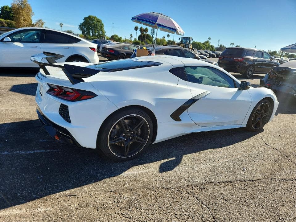 2025 CHEVROLET CORVETTE STINGRAY 1LT 3