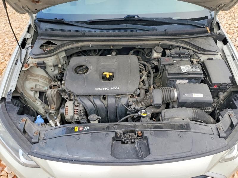 2017 HYUNDAI ELANTRA SE 11