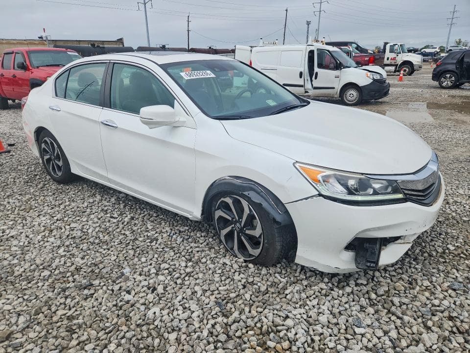 2017 HONDA ACCORD EX 4
