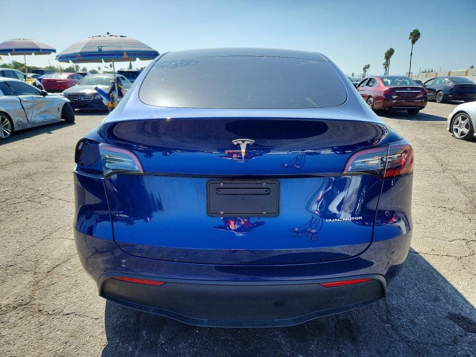 2023 TESLA MODEL Y 6