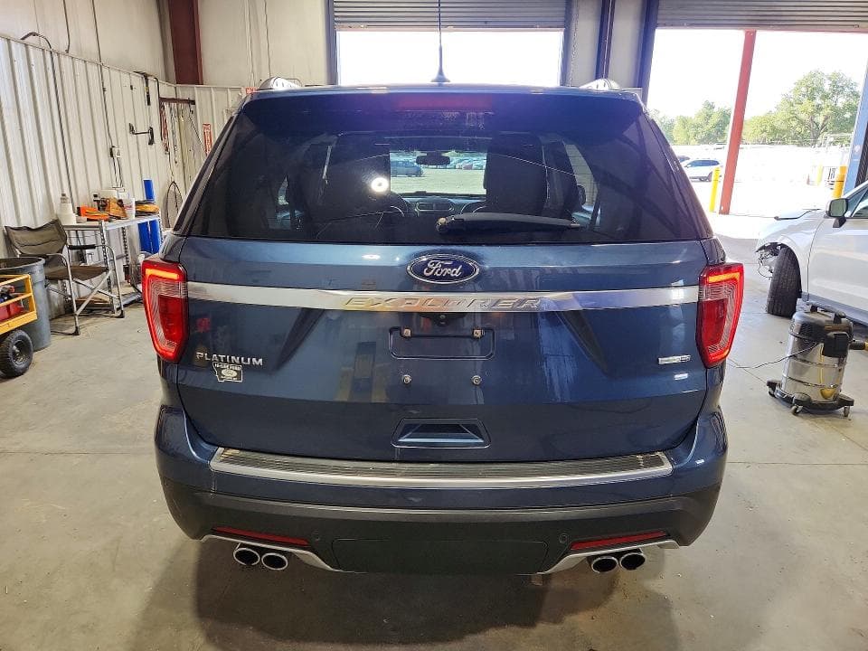 2018 FORD EXPLORER PLATINUM 6