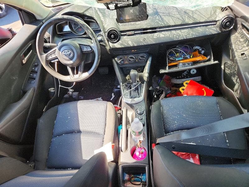 2019 TOYOTA YARIS L 8