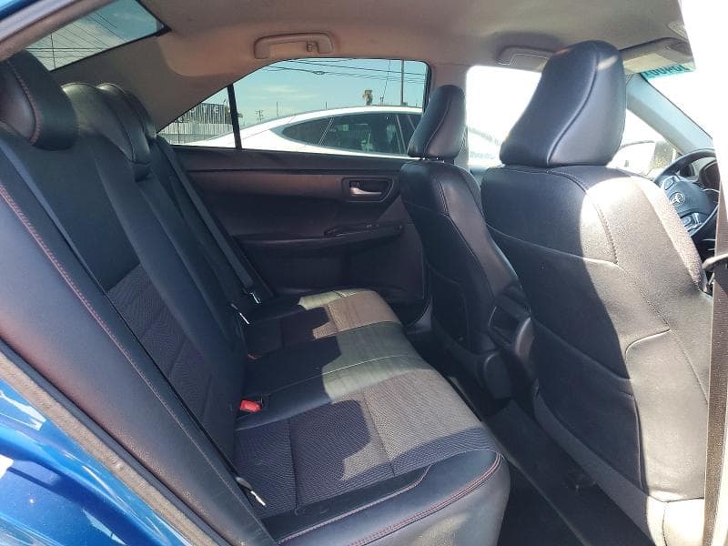 2017 TOYOTA CAMRY SE 10