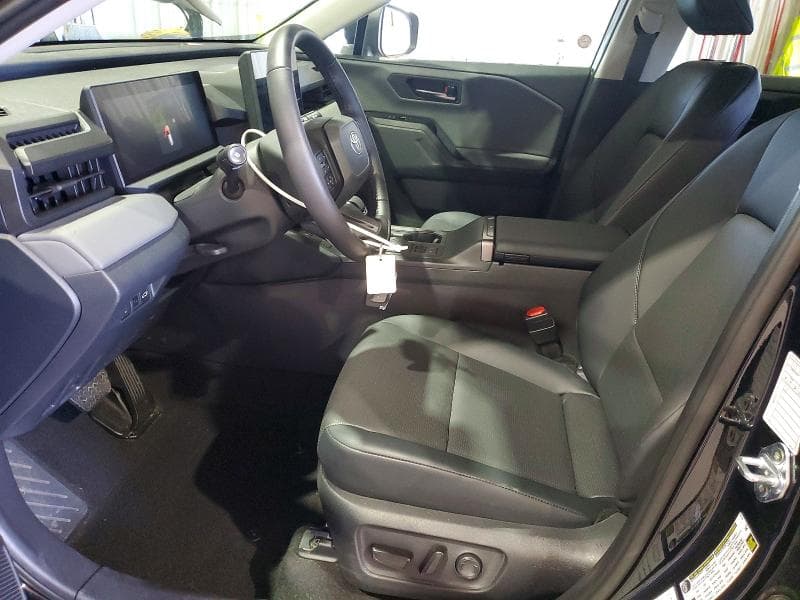 2026 TOYOTA RAV4 XLE PREMIUM 7