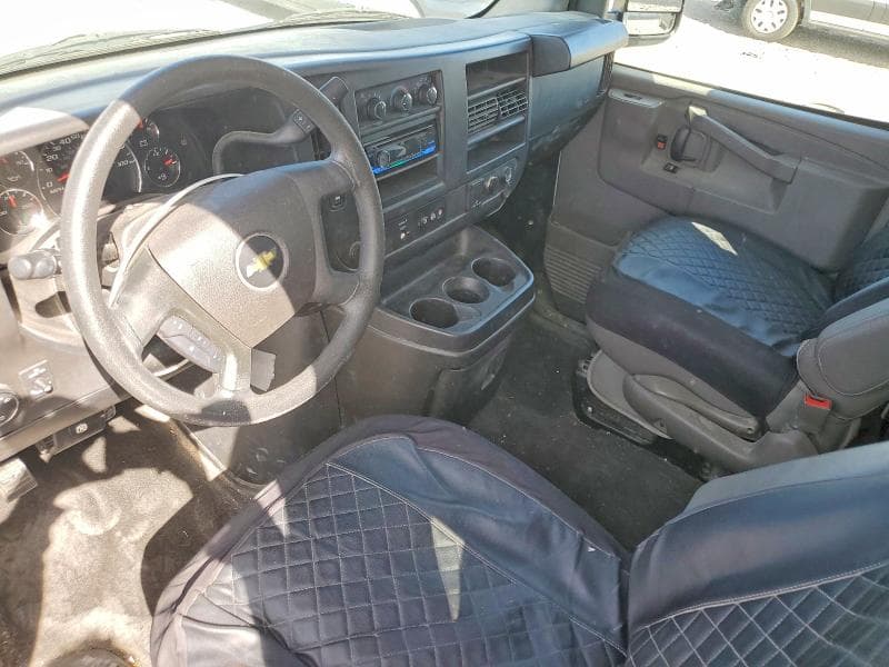 2017 CHEVROLET EXPRESS G3500 LT 8