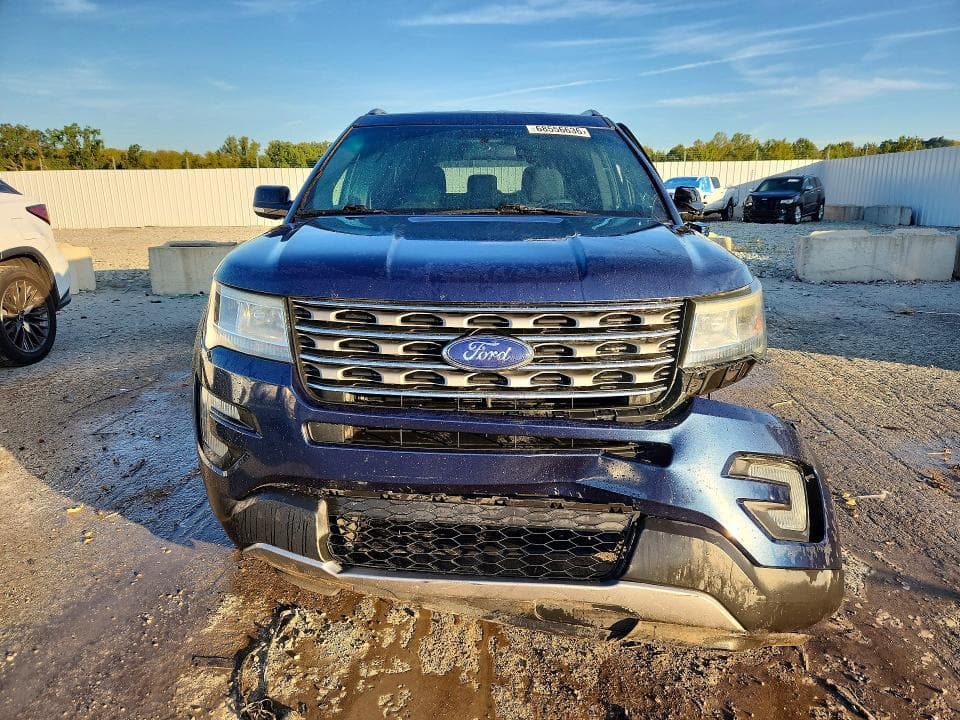 2017 FORD EXPLORER XLT 5