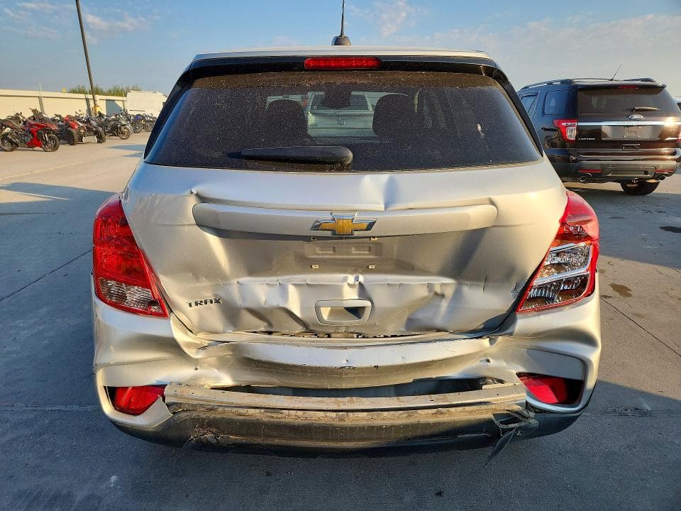 2021 CHEVROLET TRAX LS 6