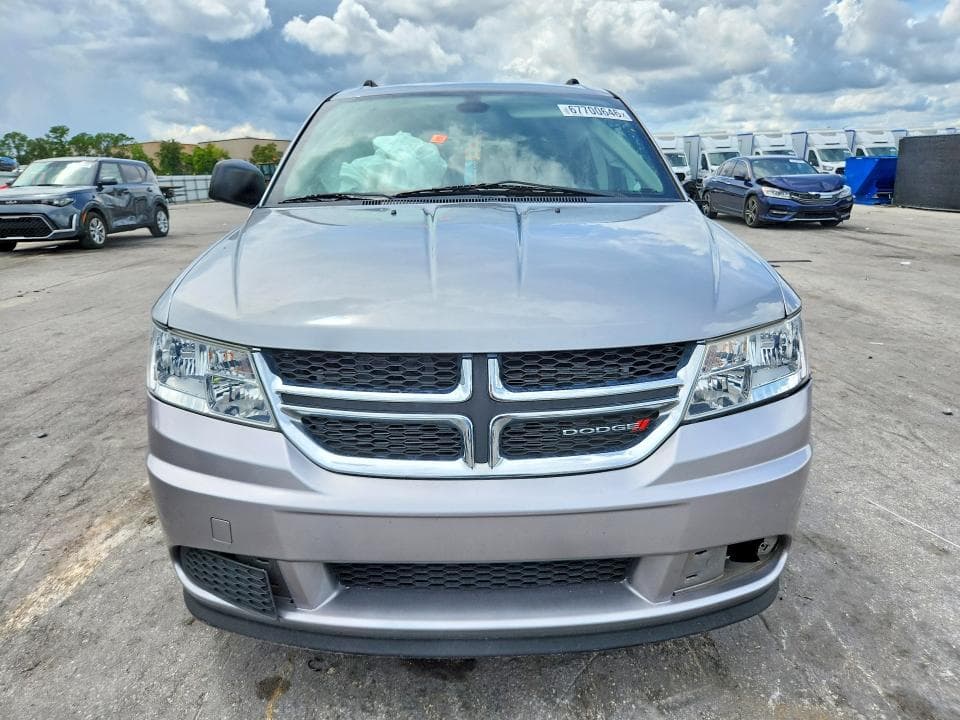 2019 DODGE JOURNEY SE 5